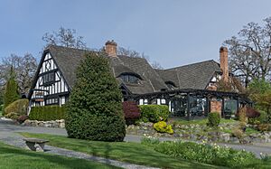 Royal Oak Inn, Saanich, Canada 01