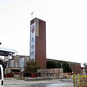 Sacred Heart Cathedral (Knoxville, Tennessee) - exterior, with new cathedral under construction