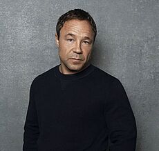 Stephen Graham Headshot