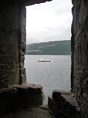 Urquhart Castle 2018-08-28 by Marcok f14