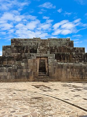 Ushnu o Piramide Inca - Vilcashuaman, Ayacucho