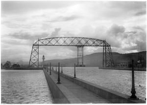 Aerial transfer bridge (ferry), Duluth, Minnesota, ca.1920 (CHS-5034)