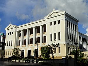 Carlos Albizu University, San Juan Campus - Buildings in Old San Juan, Puerto Rico - DSC06950