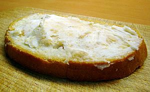 Chleb ze smalcem
