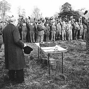 Churchill visit Welsh Division, H 25447