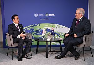 Fumio Kishida met with Australian PM Morrison at the COP26 (2)