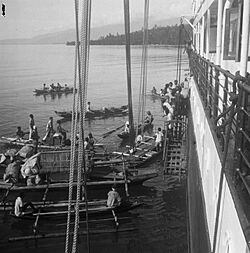 Hollandia Haven Diverse prauwen, Bestanddeelnr 8047