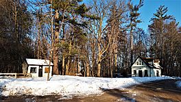 Lake St. George Conservation Field Centre-Doll House and Snively House.jpg