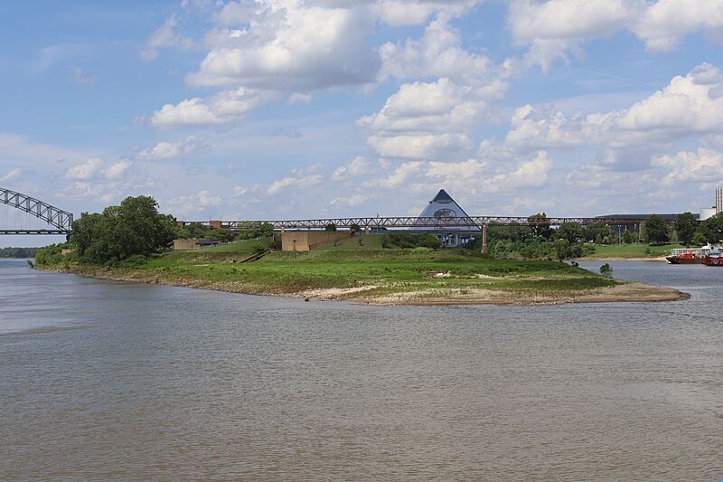 Memphis from the water 2022c