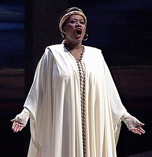 Michèle Crider at Semperoper Dresden in "Aida"