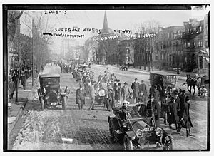 Suffrage hikers on their way to Washington DC