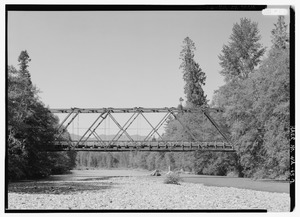 VIEW OF UPSTREAM ELEVATION OF BRIDGE, LOOKING SOUTHWEST BY 245 DEGREES - Cispus Valley Bridge, Spanning Cispus River at Forest Service Road 2306, Randle, Lewis County, WA HAER WASH,21-RAND,2-2.tif