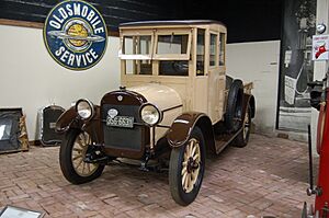 1923 REO Speedwagon enclosed cab express R E Olds Museum 066 N
