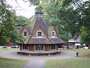 Bournville Rest House -2Oct2005