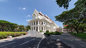 CUAuditorium (II)