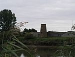 Disused Windmill At West Butterwick - geograph.org.uk - 65314.jpg