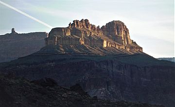 Dox Castle, Grand Canyon 2010.jpg