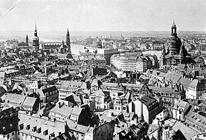 Dresden-blickvomrathausturm1910