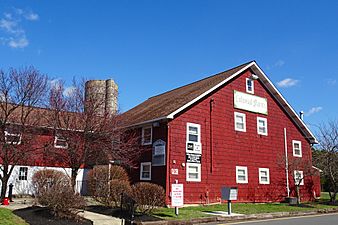 Dutch barn, 1719 Amwell Road, Middlebush, NJ - south view