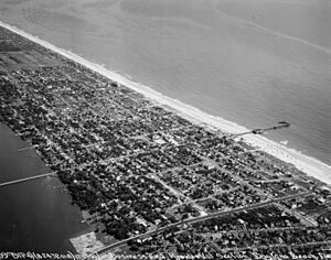 Florida - Dayton Beach - NARA - 23936581 (cropped)