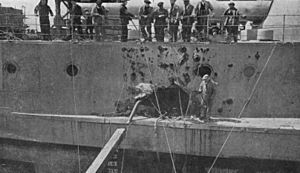 HMSWarspitesidedamage1916