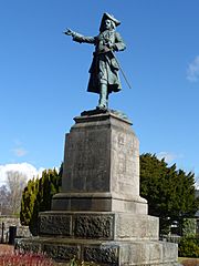 James Douglas, Earl of Angus statue
