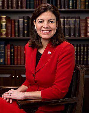 Kelly Ayotte, Official Portrait, 112th Congress 2