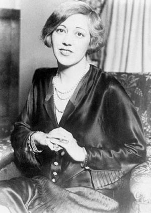 Mabel Boll (ca. 1920).jpg