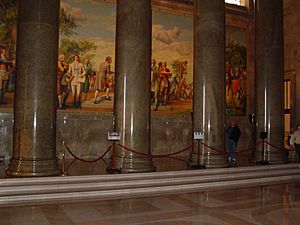Memorial Hall columns