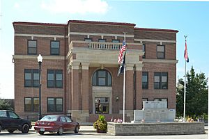 The Osage County Courthouse in Linn