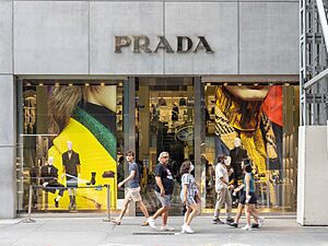 Prada - Store (51395501261)