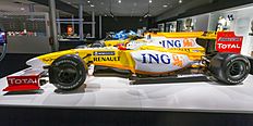 Renault R29 left 2017 Museo Fernando Alonso