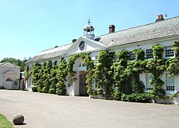 Stable block, Shugborough Hall - geograph.org.uk - 1350369