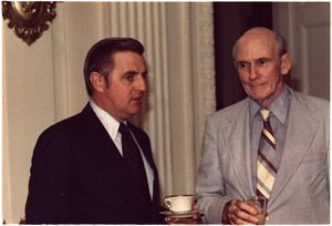 Walter Mondale with Senator Alan Cranston - NARA - 176249