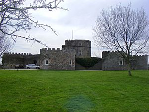 Walton Castle.jpg
