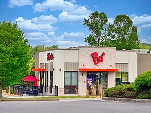A Bojangles fast food restaurant in Hiawassee, Georgia, United States 02.jpg