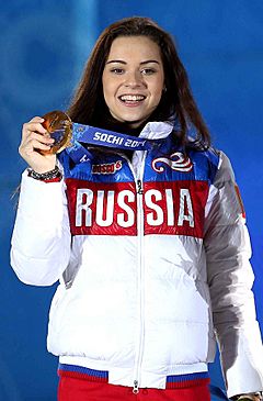Adelina Sotnikova Sochi Medal Ceremony 05 (cropped).jpg