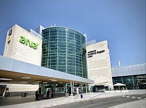 Aeroporto Humberto Delgado (Portela Airport Aeroporto de Lisboa), Lisbon, Portugal (51323558287)