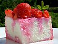 Angel food cake with strawberries (4738859336).jpg