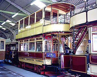 Chesterfield Tramway - Tramcar 7 29-04-06.jpg