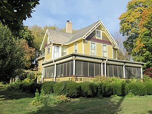David W and Jane Curtis House
