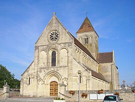 FranceNormandieCheuxEglise.jpg