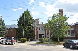 Hawthorne Grade School Butte