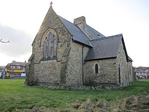 Holy Trinity church, Greenfield (geograph 2267646)