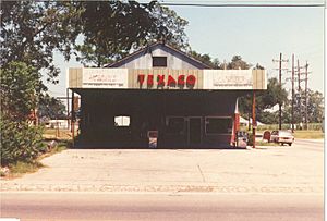 Homer's Texaco Service Station, Loreauville, LA, Circa 1981