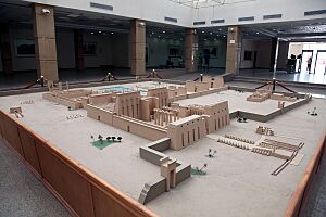 KarnakVisitorCenterModel