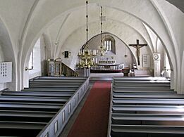 Olmstads kyrka nave and altar