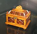 Original Amber Room's remains - chest (17 c., Hermitage) 01