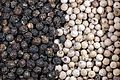 Piper nigrum Dried fruits with and without pericarp - Penja Cameroun.jpg