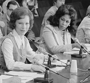 Rosalynn Carter chairs a meeting in Chicago, IL. for the President's Commission on Mental Health. - NARA - 174466 (1)